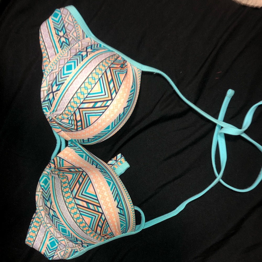 Bikini LOT - Picture 4 of 8